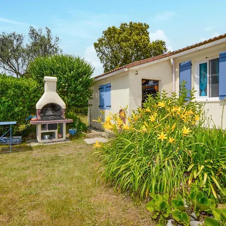 4 Bedroom Gorgeous In Сasa de vacaciones Ventiseri