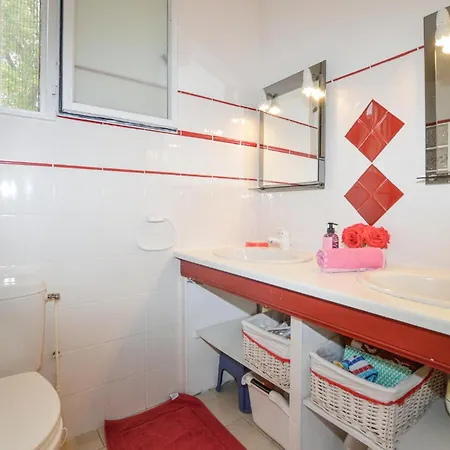4 Bedroom Gorgeous In Ventiseri
