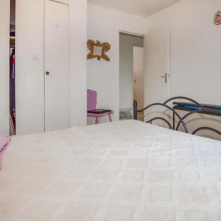 4 Bedroom Gorgeous In Ventiseri