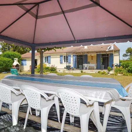 4 Bedroom Gorgeous In Сasa de vacaciones