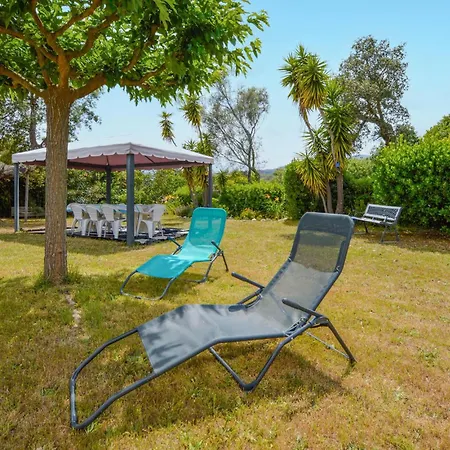 Сasa de vacaciones 4 Bedroom Gorgeous In Ventiseri